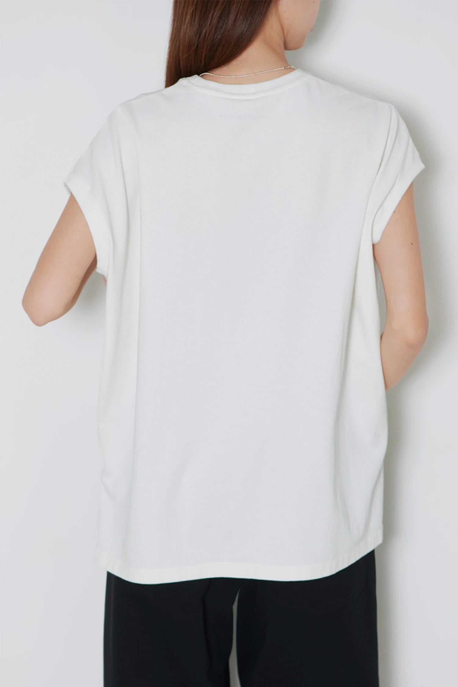 BIG NO SLEEVE TEE