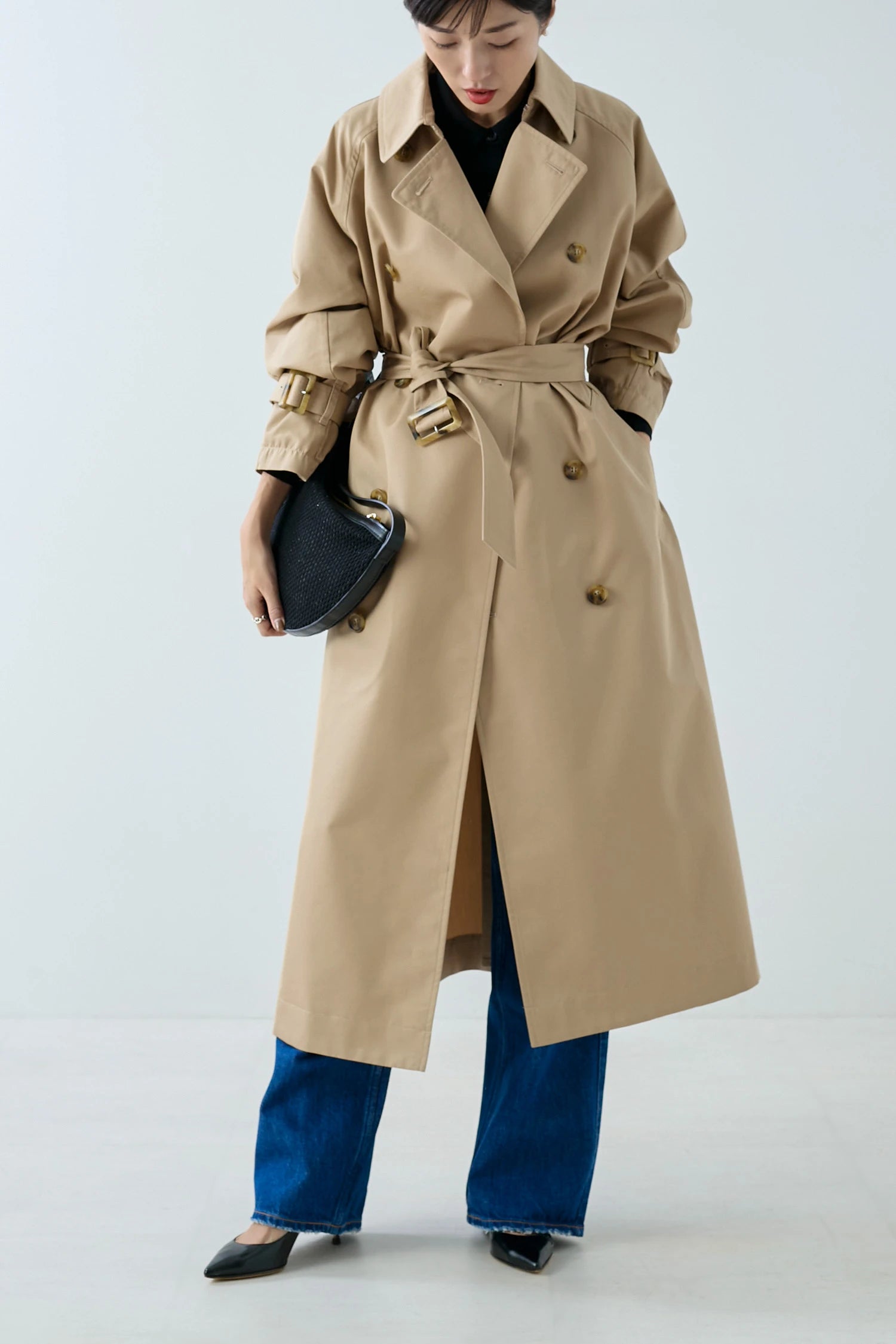 TRENCH COAT