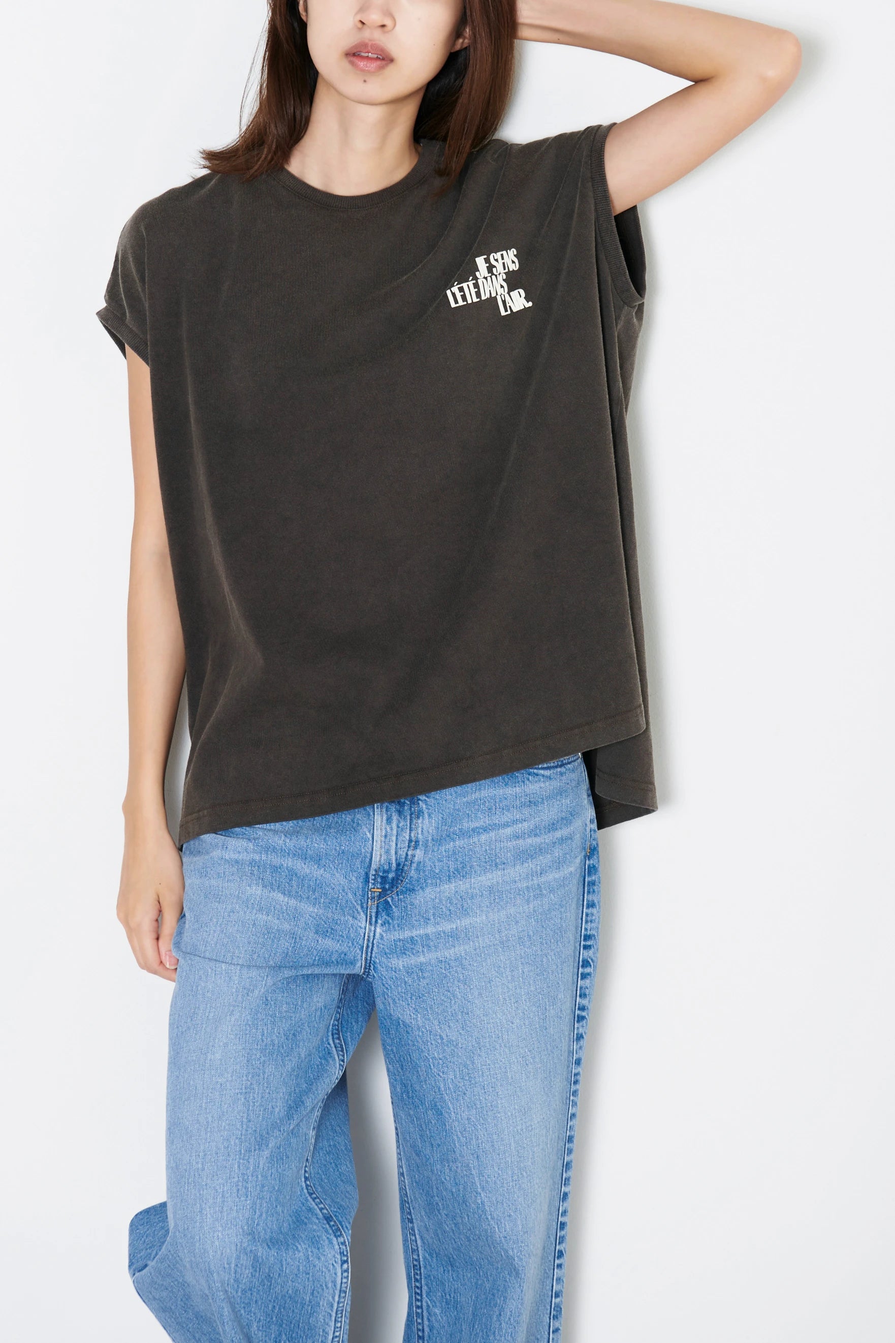 BIG NO SLEEVE TEE