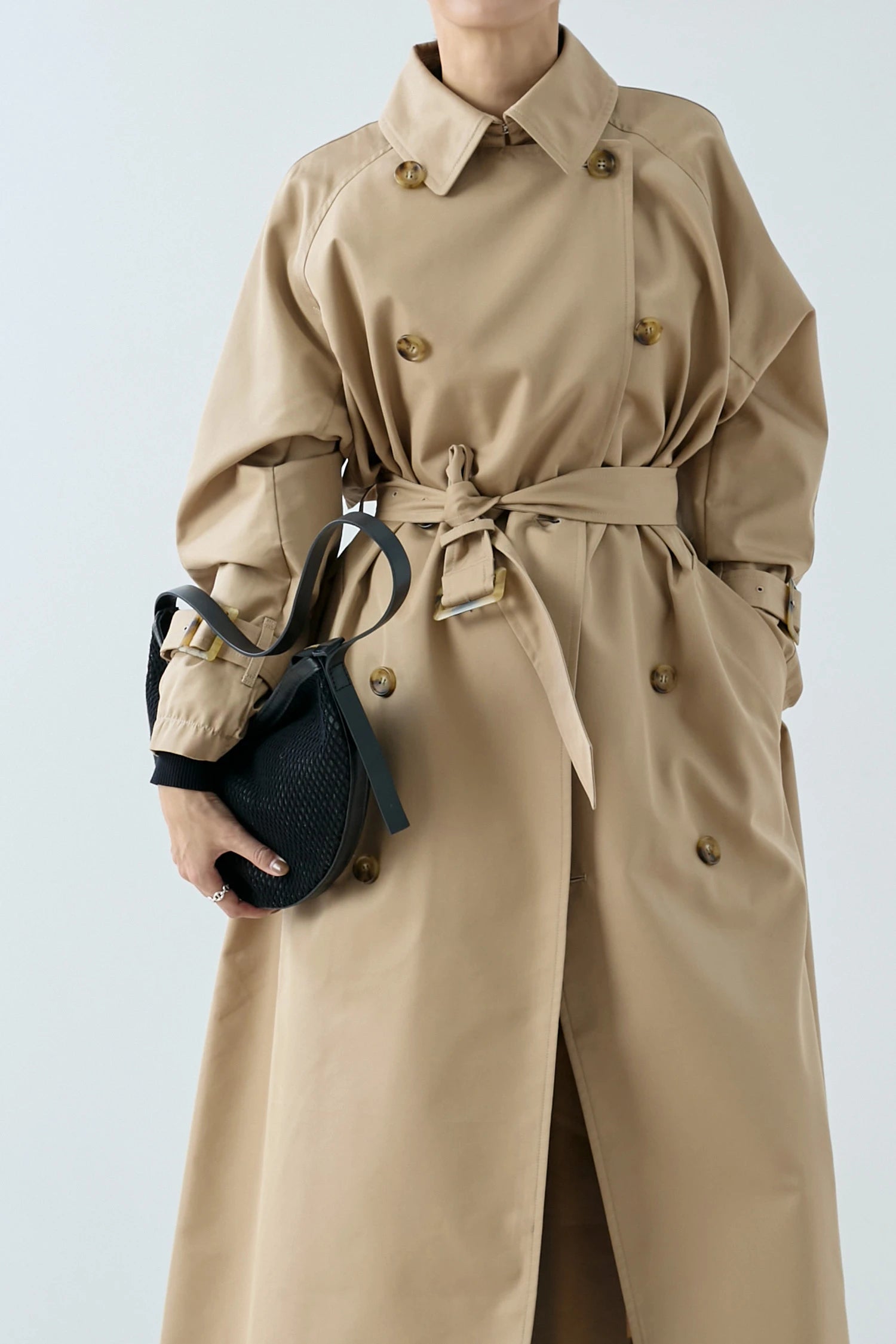 TRENCH COAT