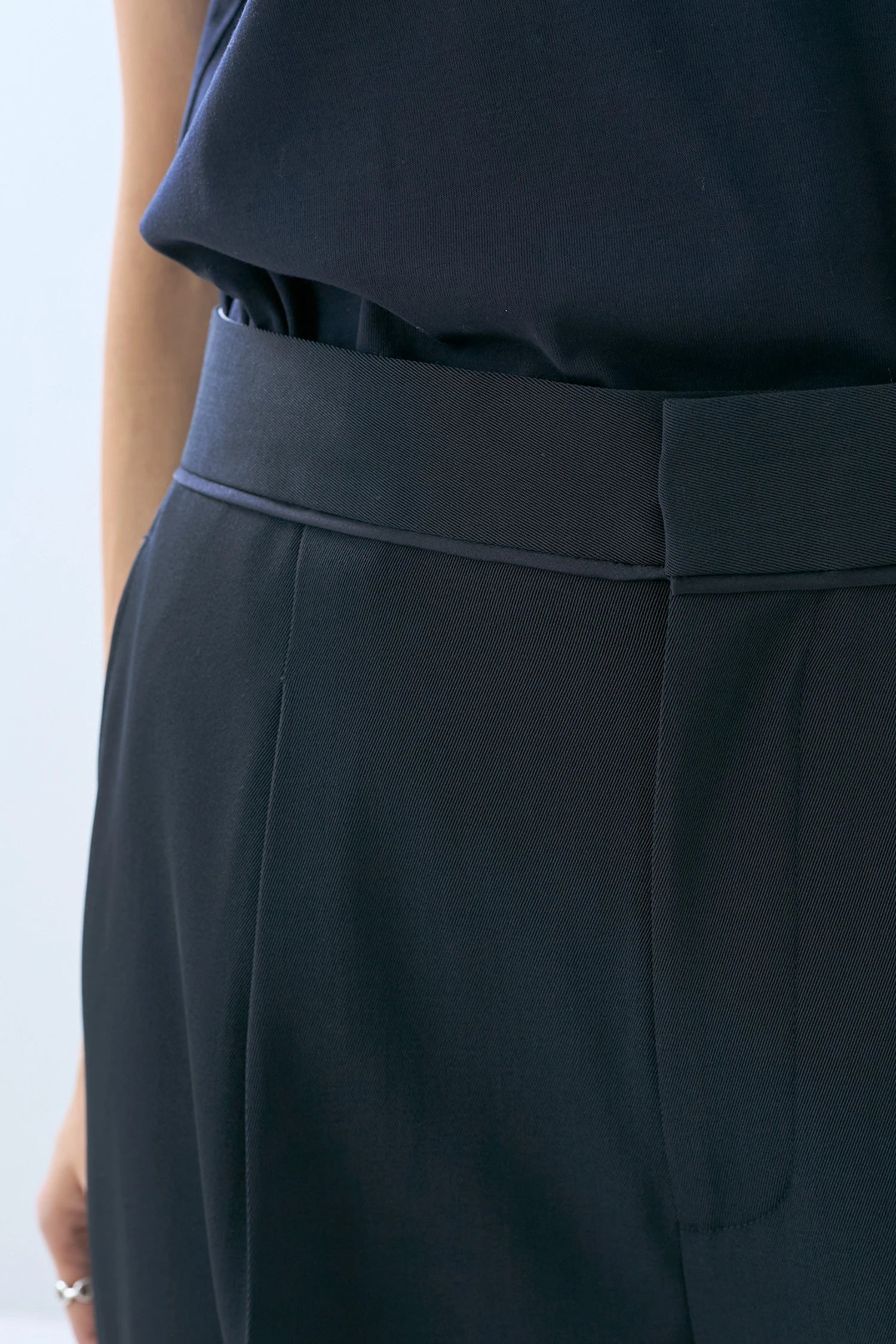 TAPERED PANTS