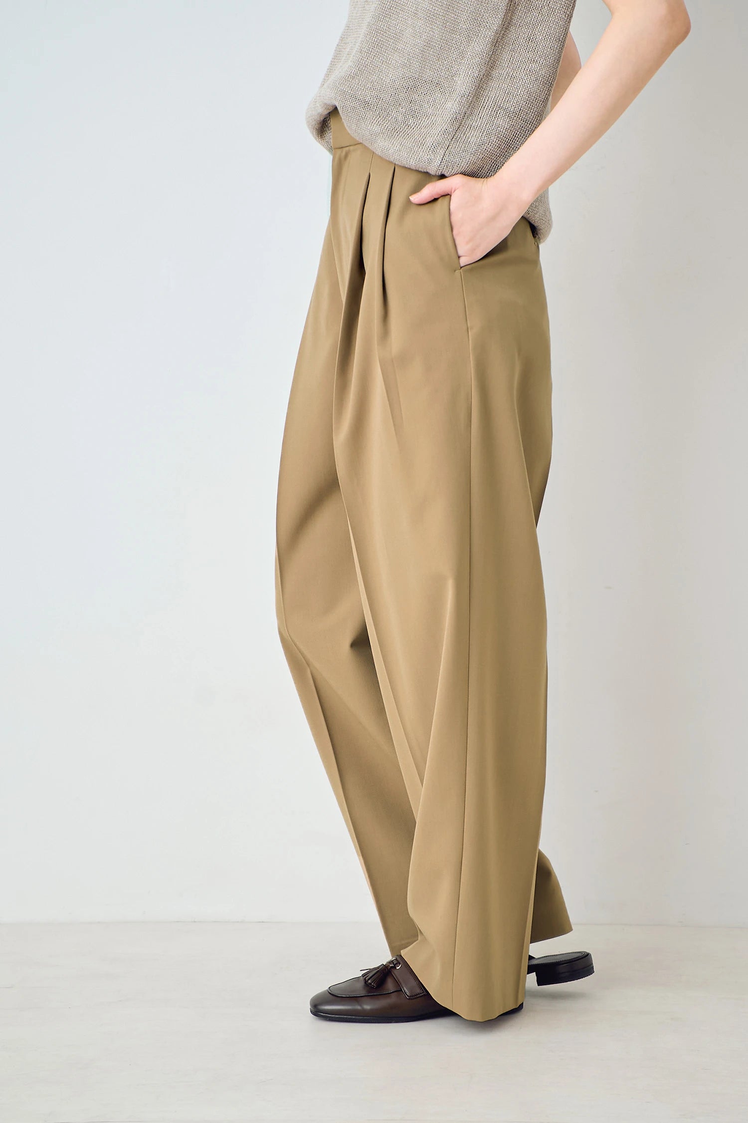 PLEATED PANTS
