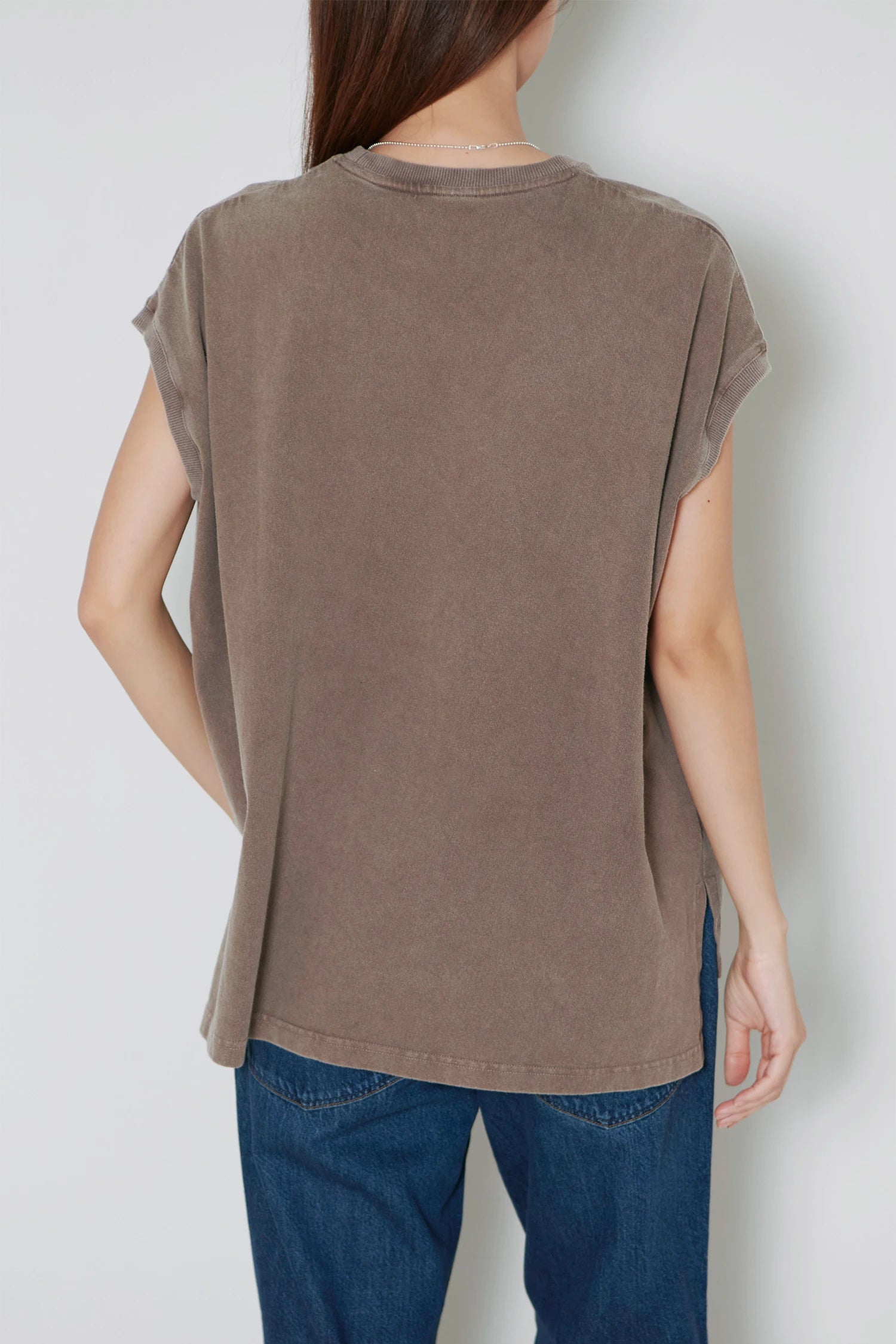 BIG NO SLEEVE TEE