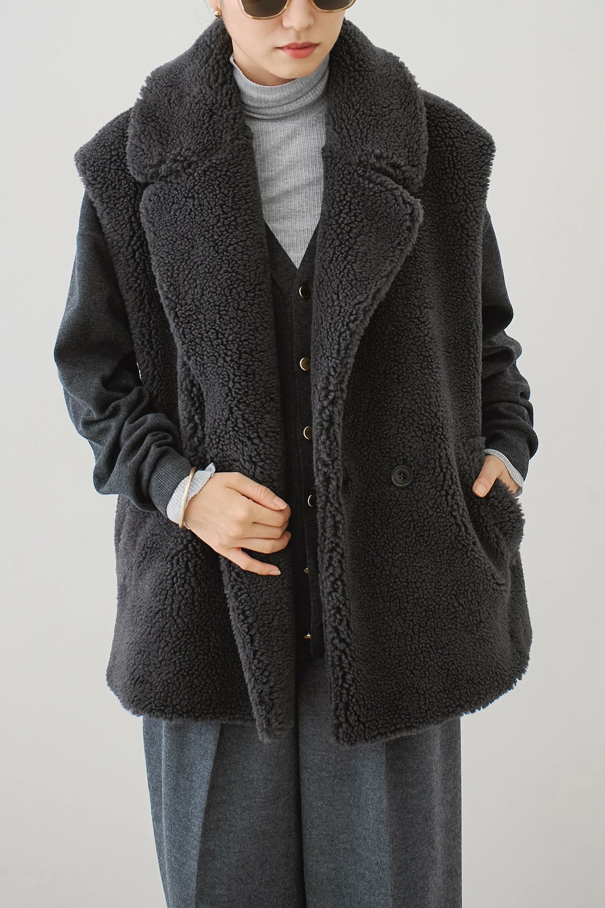 HAUNT TAILORED BOA VEST Coat