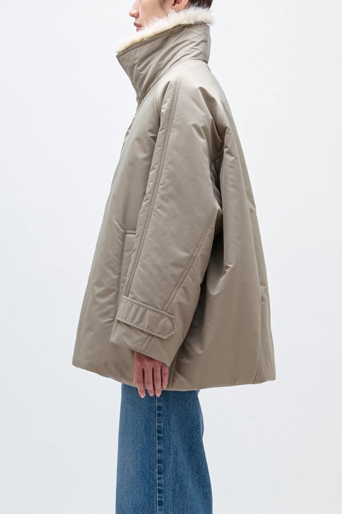 upper hights THE U-BENCH MID Coat