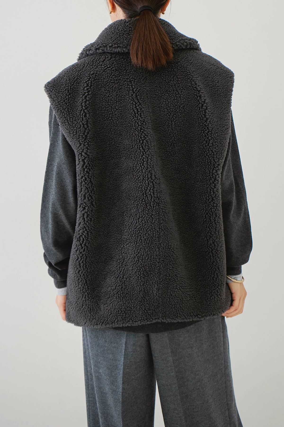 HAUNT TAILORED BOA VEST Coat