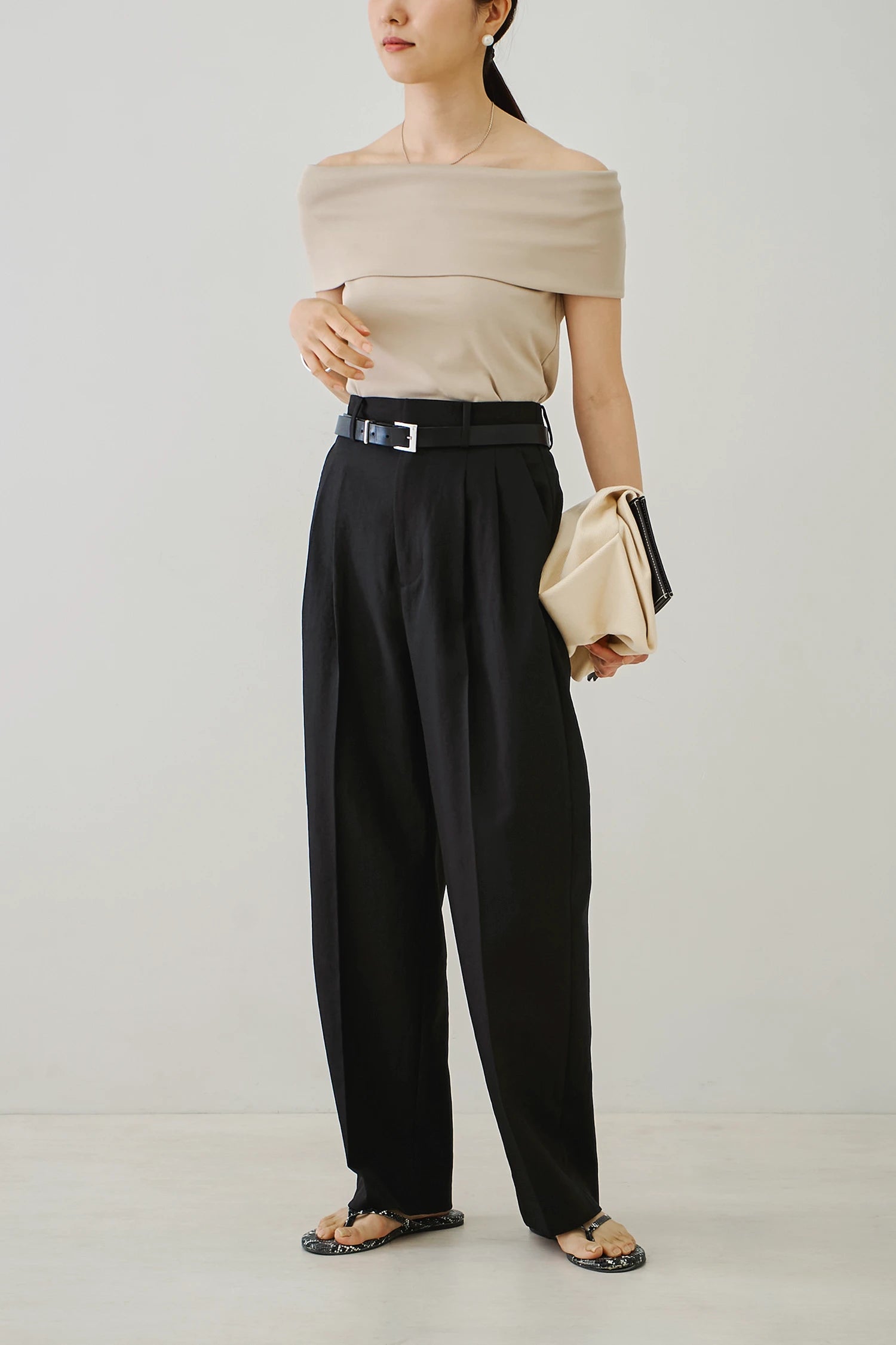 HAUNT TUCK PANTS Pants