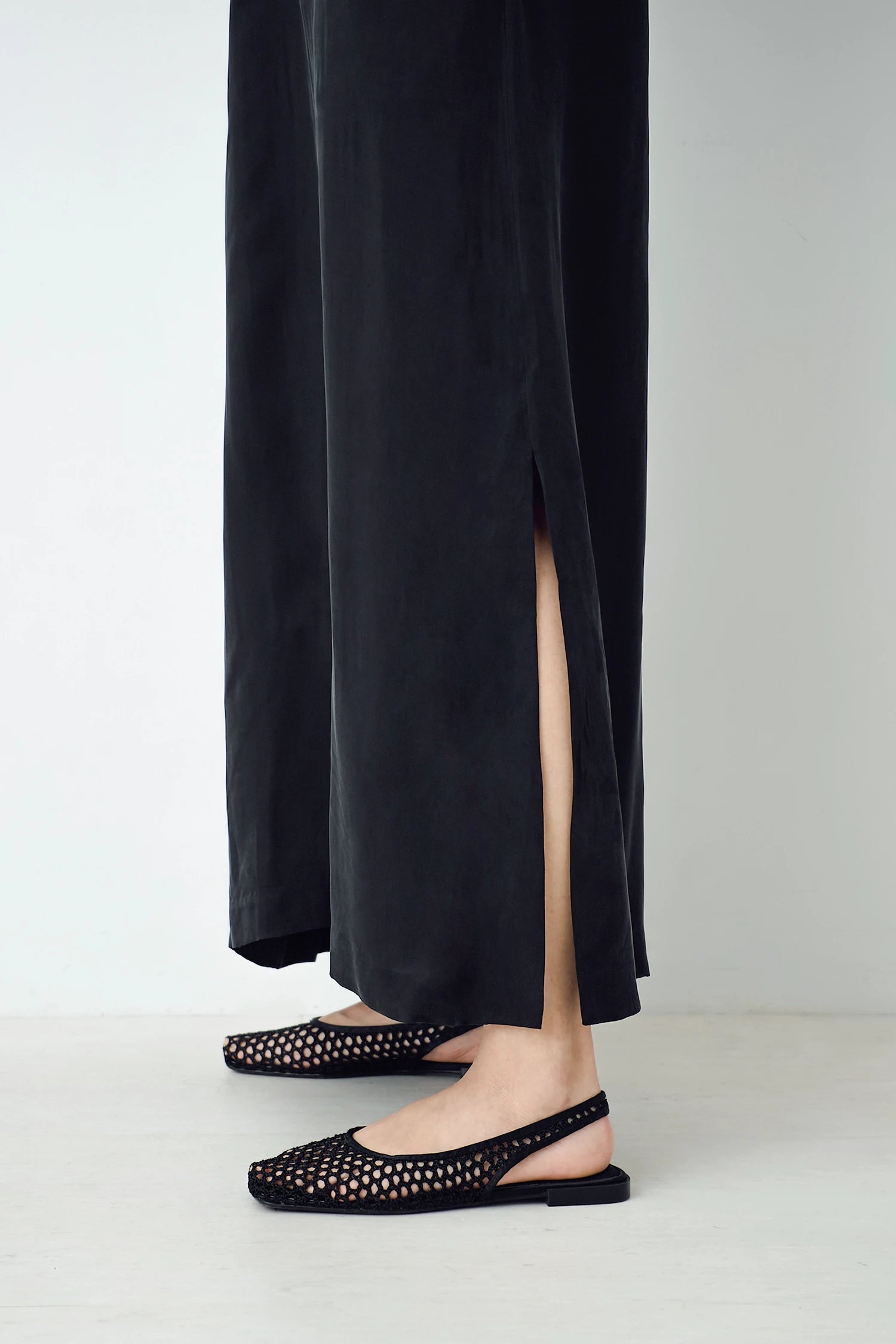 V-NECK CAMI DRESS
