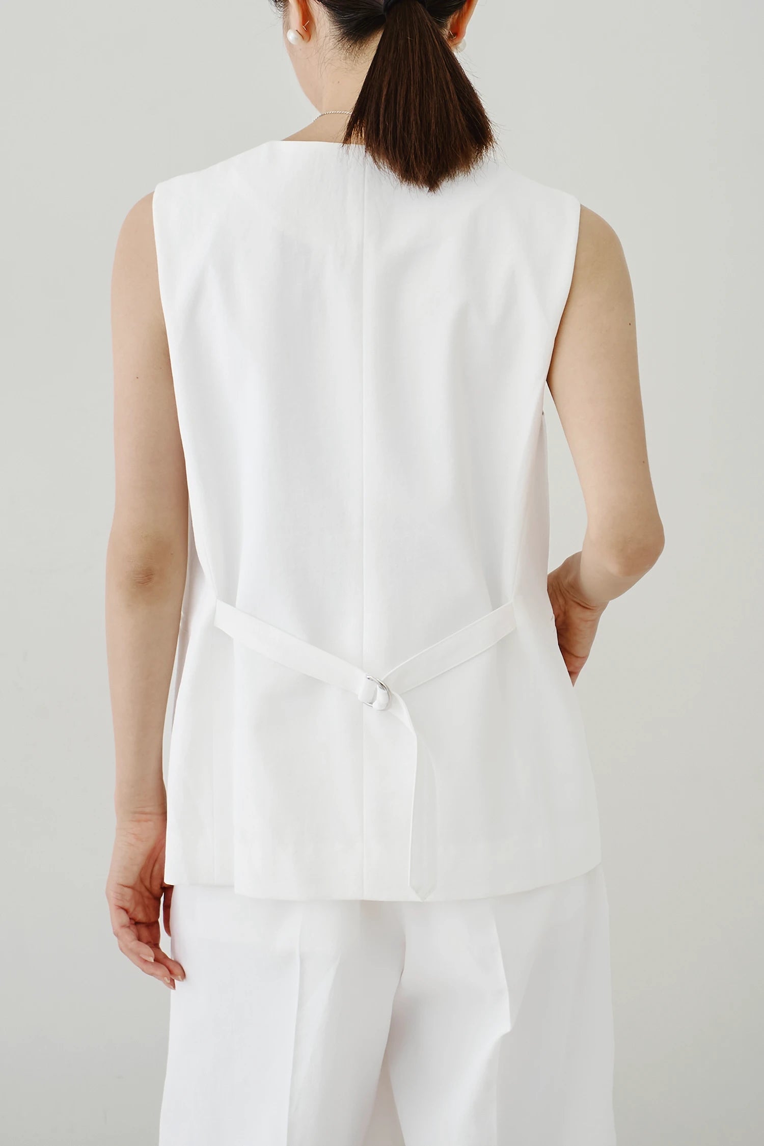 HAUNT NOSLEEVE JACKET Vest