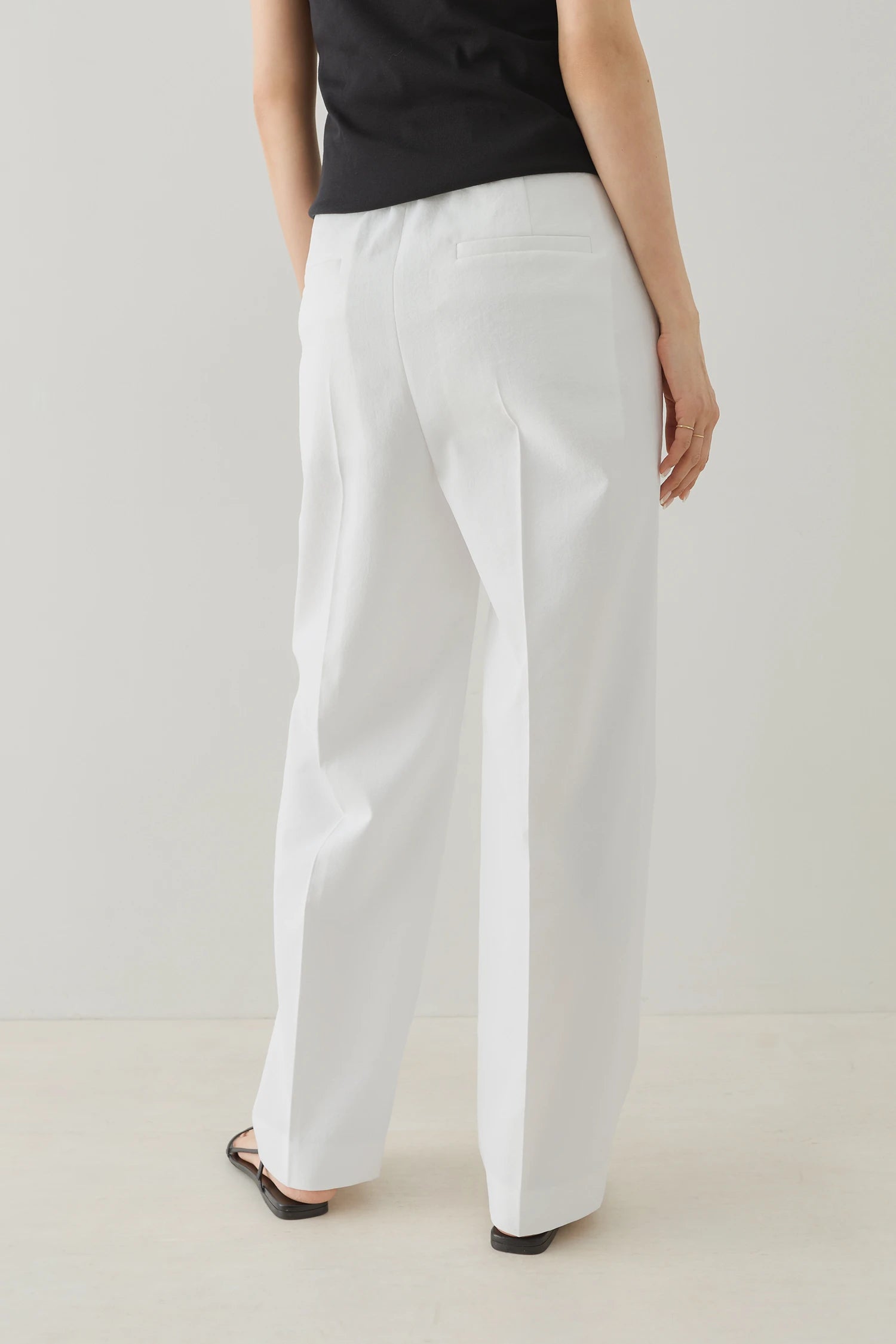 HAUNT TUCK PANTS Pants